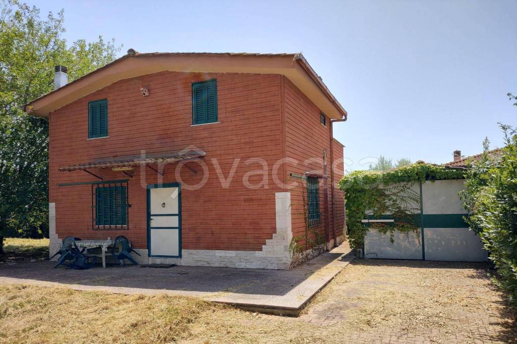 Villa in in vendita da privato ad Aprilia via Zannone, 4