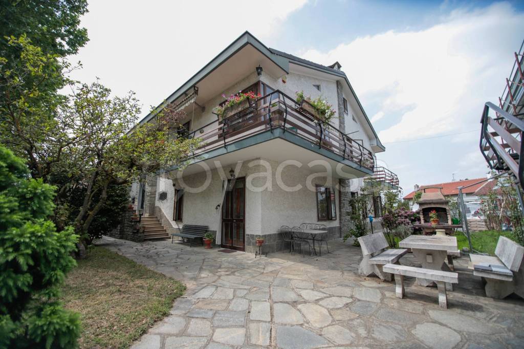 Villa Bifamiliare in vendita a Druento via Ugo Foscolo, 6