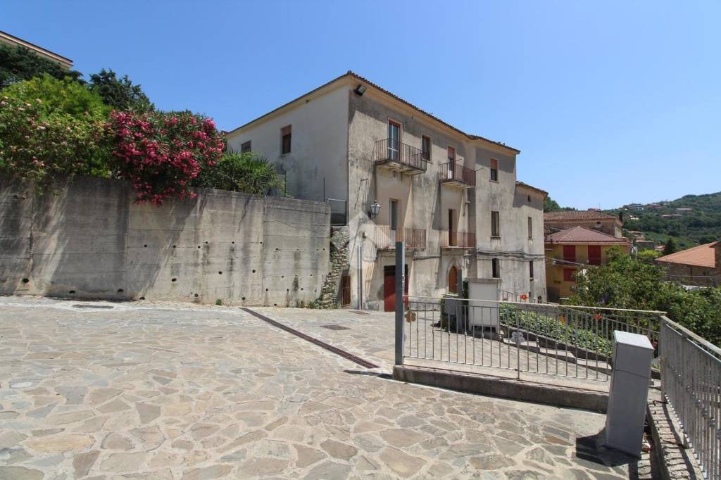Casa Indipendente in vendita a Ogliastro Cilento vicolo Toscani, 12