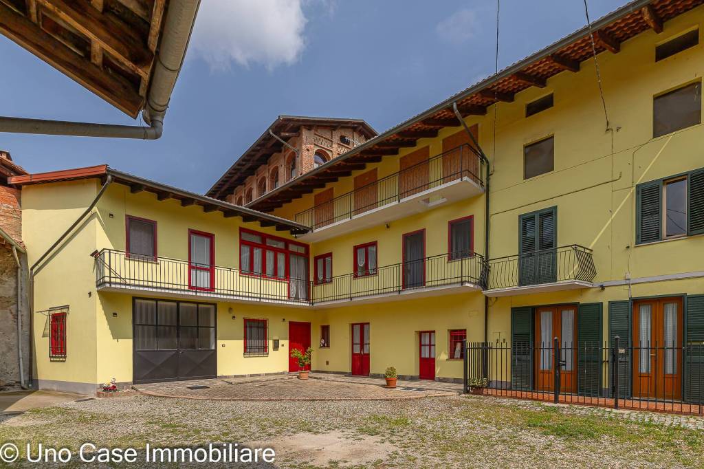 Casa Indipendente in vendita a Romano Canavese