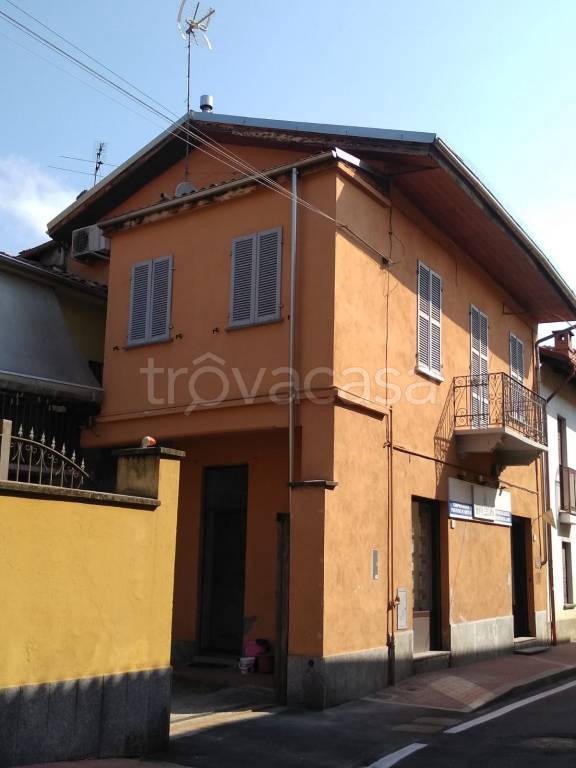 Appartamento in vendita a Caselle Torinese via Leinì, 19