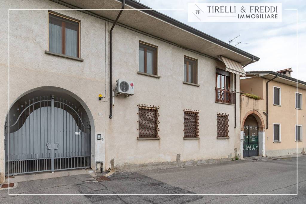Appartamento in vendita a Provaglio d'Iseo via Caduto Bonetti