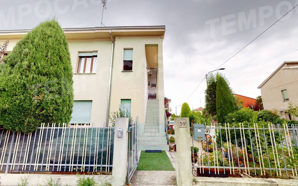 Appartamento in vendita a Mirandola via Attilio Lolli