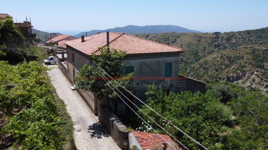 Casa Indipendente in vendita a Montecorice via Sant'Antonio
