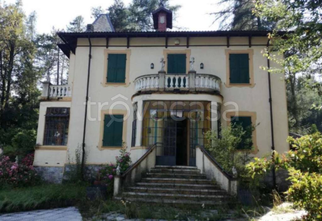 Villa all'asta a Pornassio via Nazionale, 105 - 107