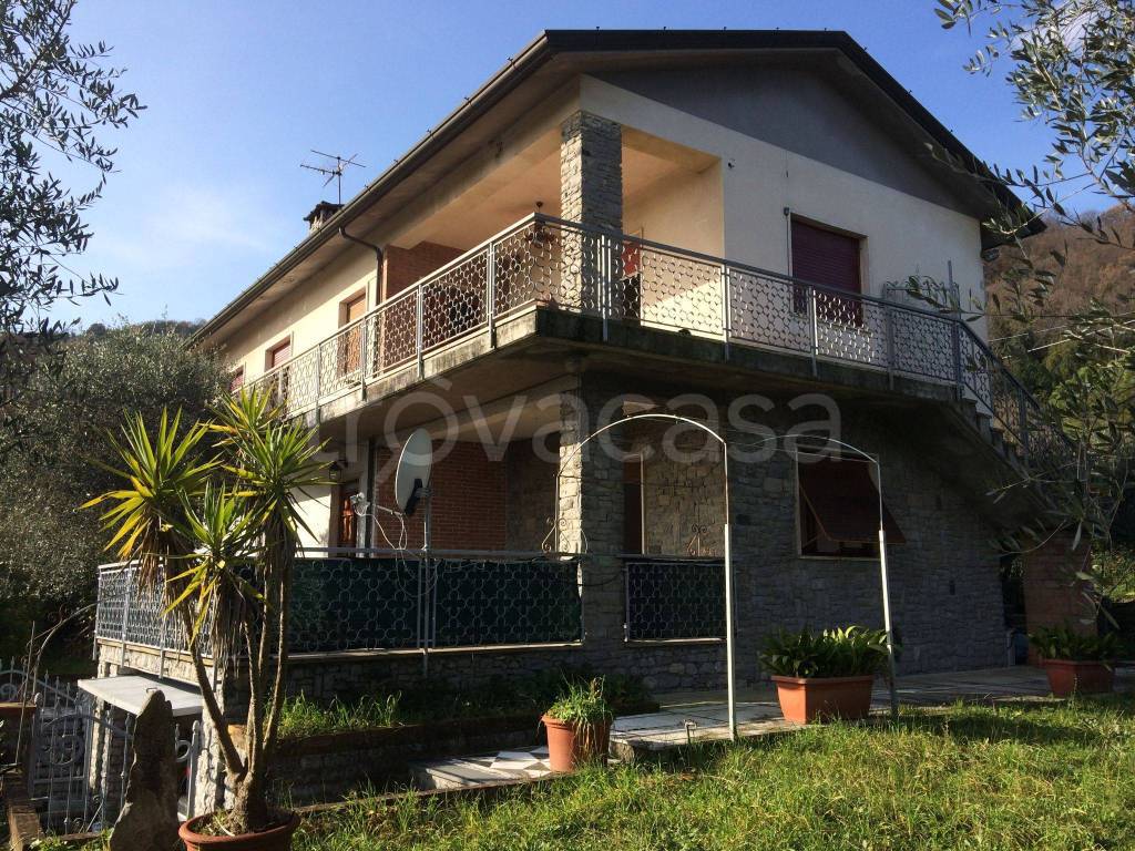 Villa Bifamiliare in in vendita da privato ad Ameglia via Visola, 41