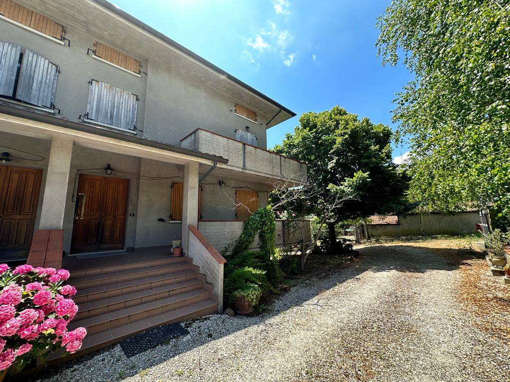 Villa a Schiera in vendita a Sant'Ippolito