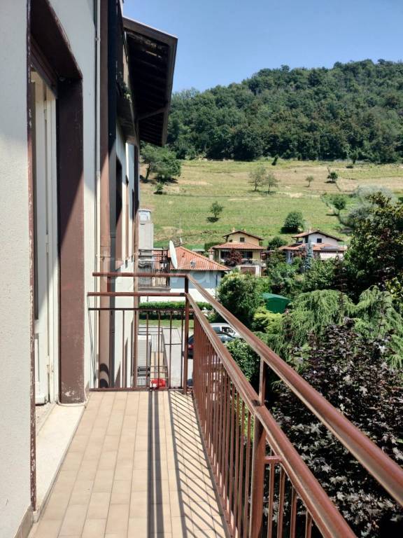 Appartamento in vendita a Monte Marenzo via Alessandro Manzoni