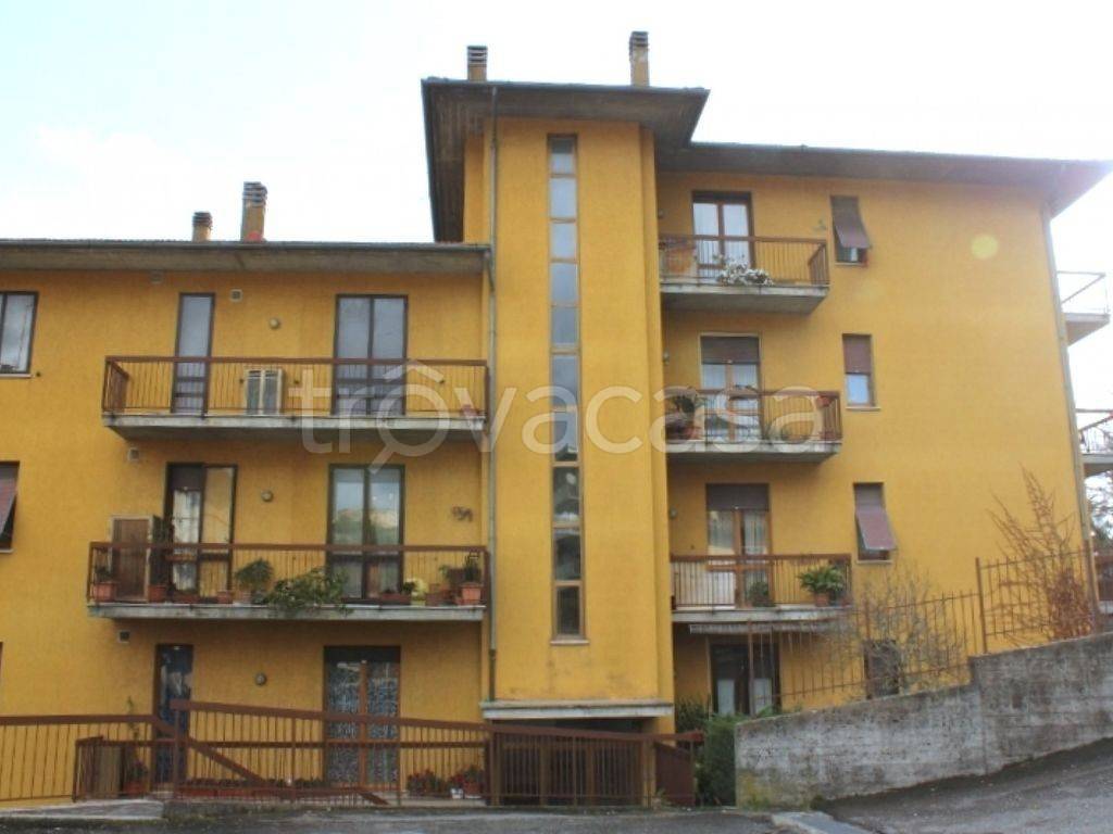 Appartamento in vendita a Chiusi via Morgantini, 5