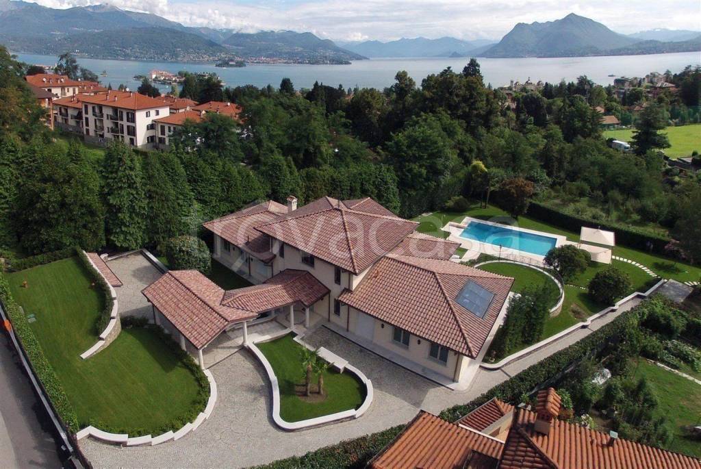 Villa in vendita a Stresa via Selvalunga n