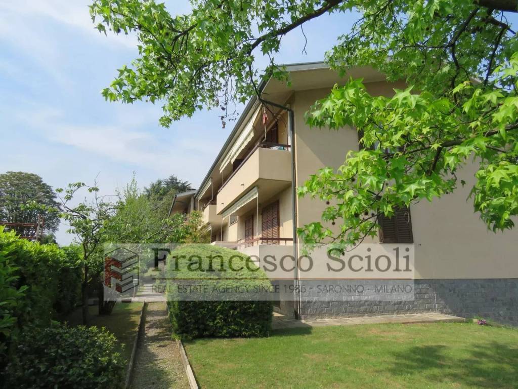 Appartamento in vendita a Saronno via Angelo Volonterio, 32,