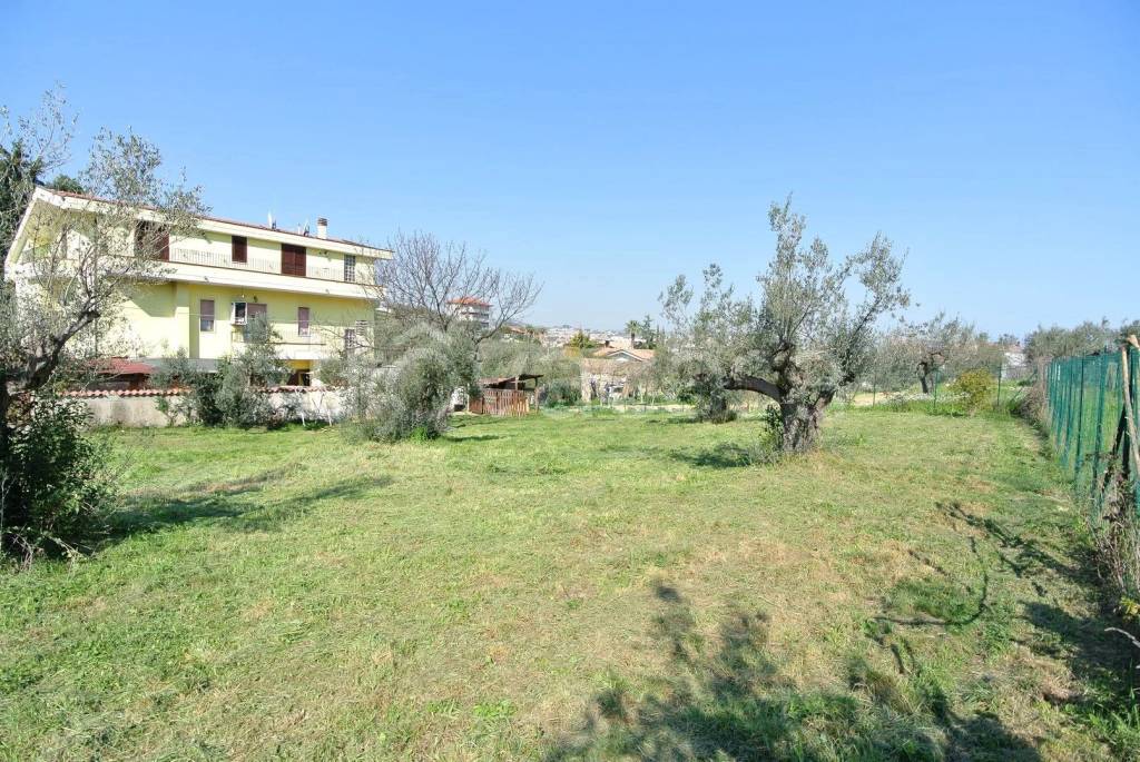 Terreno Residenziale in vendita a Montesilvano via fonte cesia