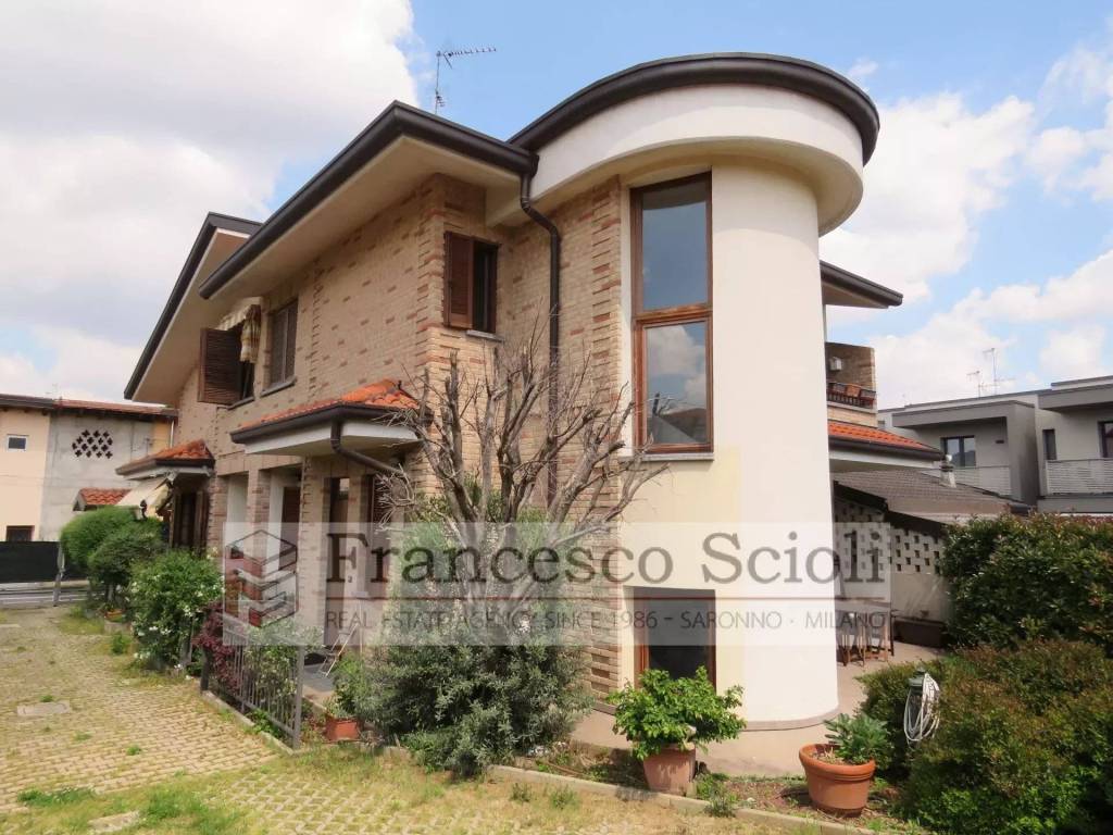 Villa in vendita a Cesate piazza Primo Maggio,