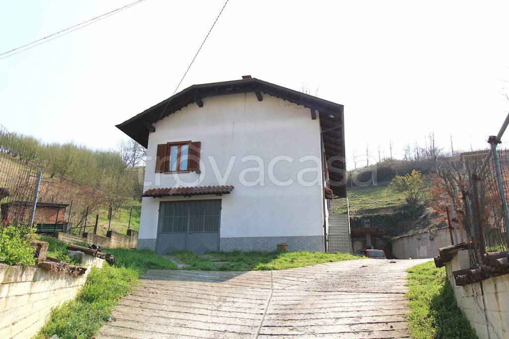 Casa Indipendente in vendita a Cisterna d'Asti