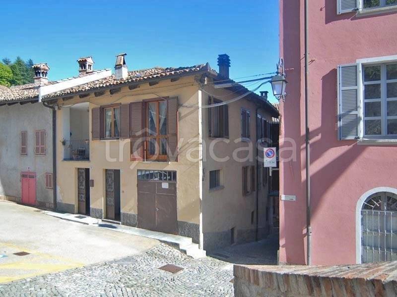 Casa Indipendente in vendita a Monforte d'Alba