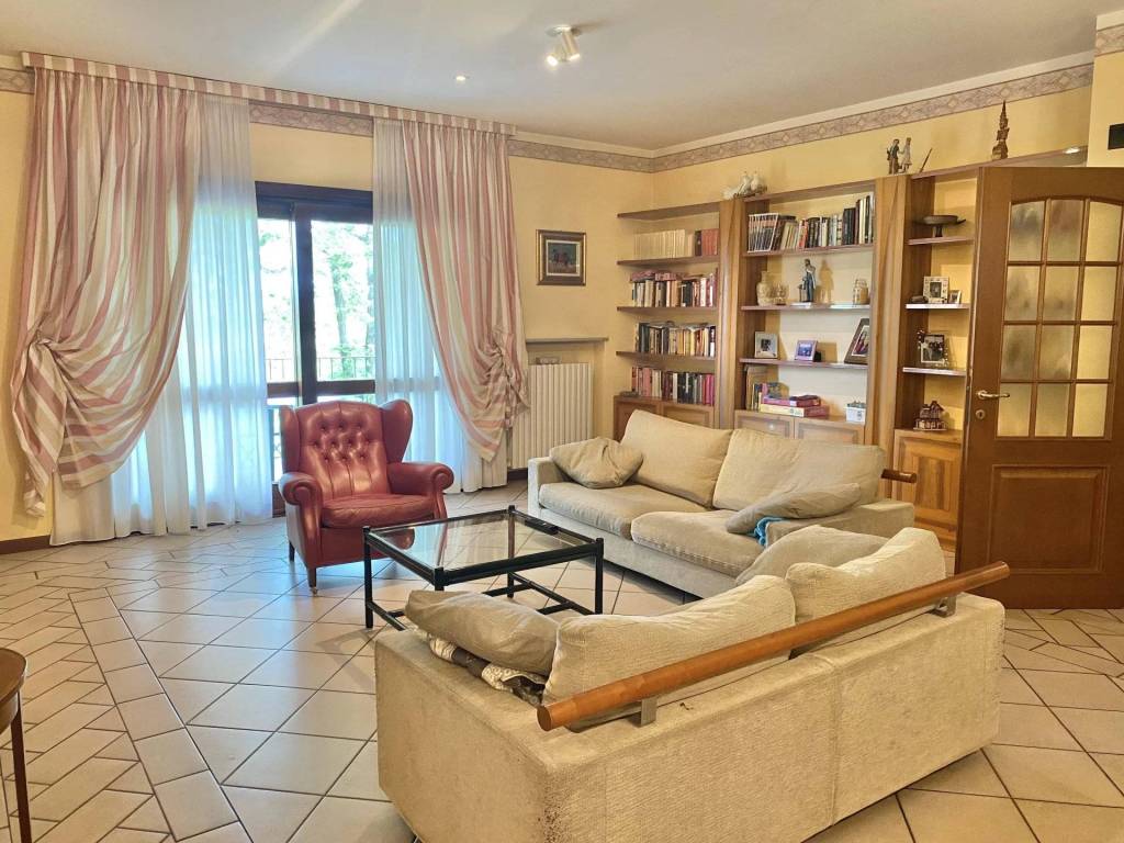 Villa in vendita ad Agazzano