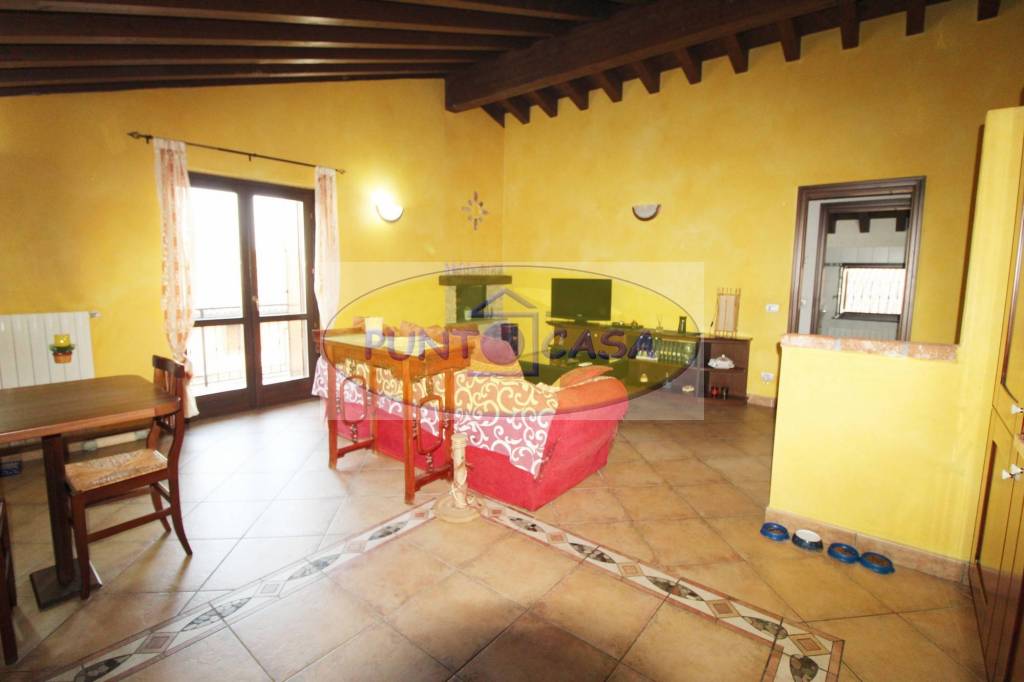 Appartamento in vendita a Pieve Fissiraga via Vittorio Veneto