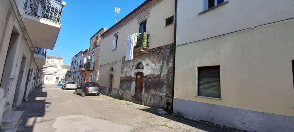 Appartamento in vendita a San Martino in Pensilis via alba, 30