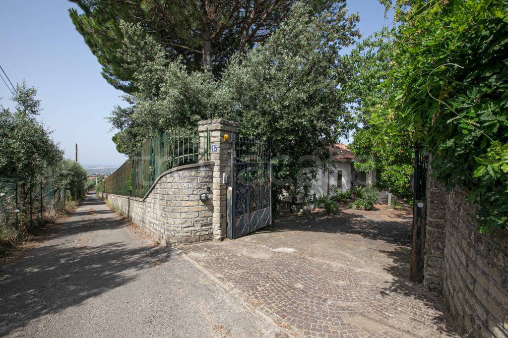 Villa in vendita ad Ariccia vicolo Doria, 17