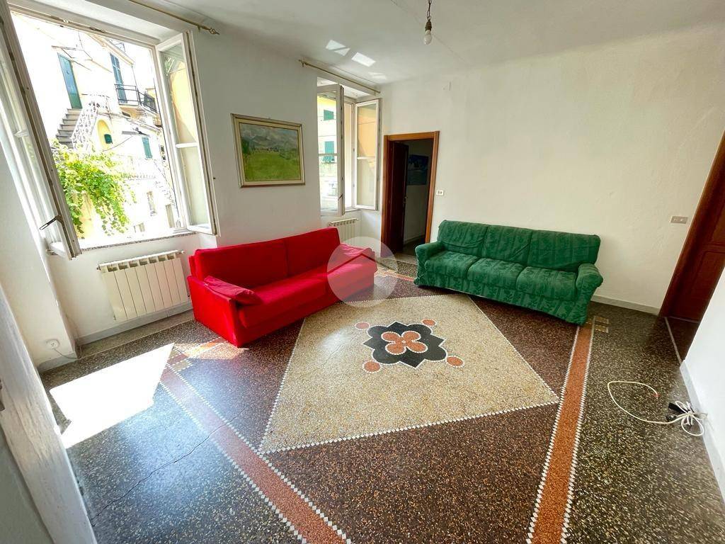 Appartamento in vendita a Castiglione Chiavarese via Vittorio Podestà, 32