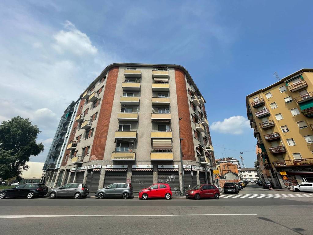 Appartamento in vendita a Milano via Antonio Pasinetti