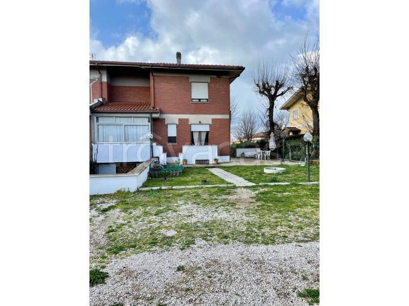 Villa in vendita ad Anzio via g. Pascoli