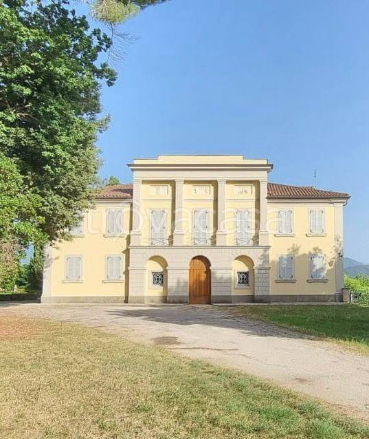 Villa in vendita a Rieti via Tavola d'Argento