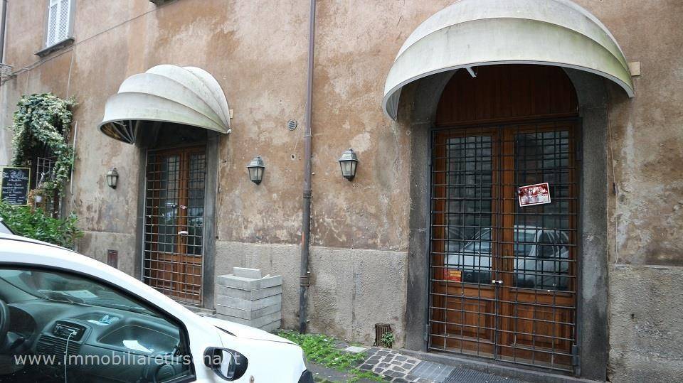 Negozio in affitto a Orvieto