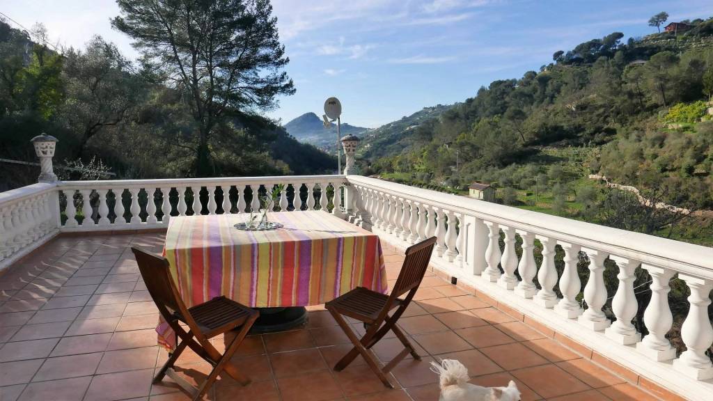 Villa Bifamiliare in vendita a Soldano via Orià