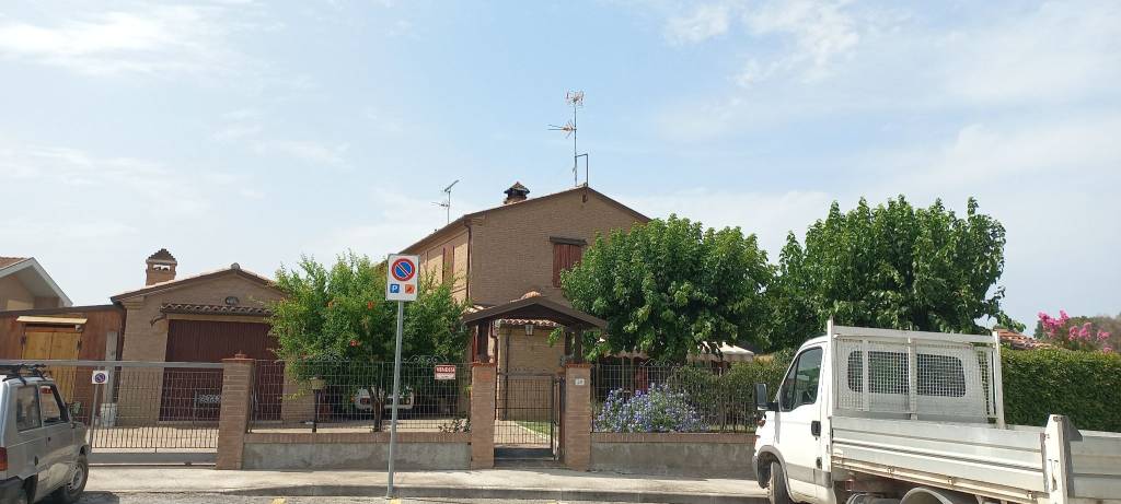 Villa Bifamiliare in in vendita da privato a Mondolfo viale dell'Artigianato, 20