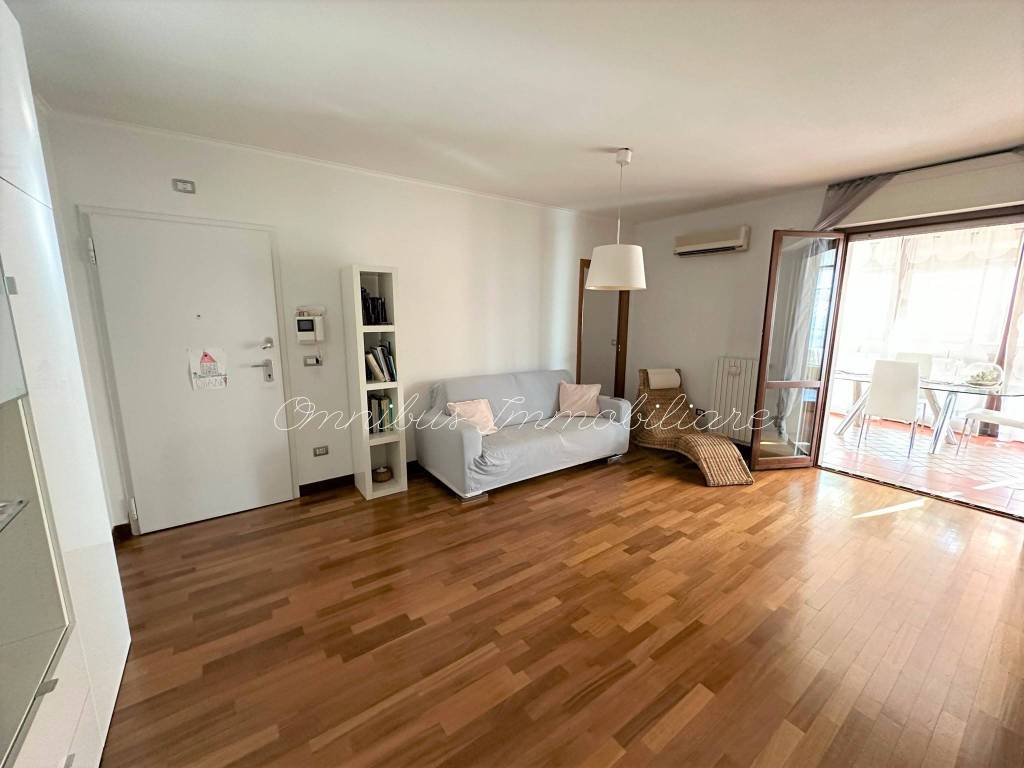 Appartamento in vendita a Foggia via Pietrantonio Loffredo
