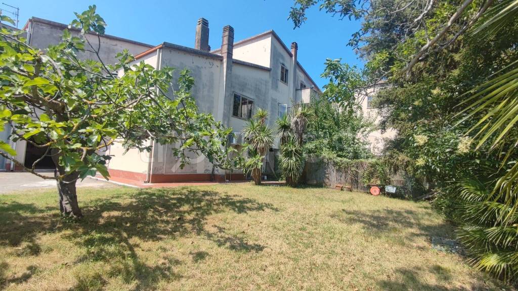 Villa Bifamiliare in vendita a Spoltore via Pescarina, 65