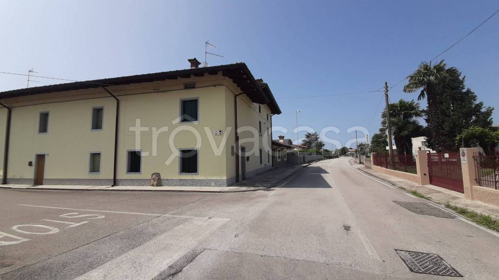 Appartamento in vendita a Corno di Rosazzo via Pio Paschini, 19