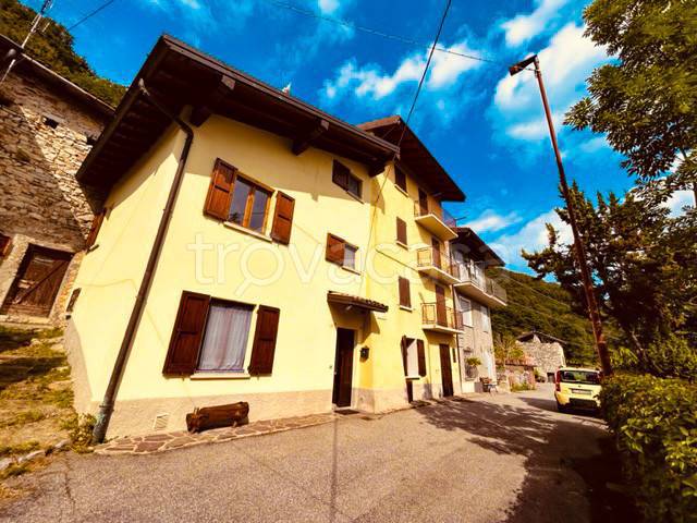 Casa Indipendente in vendita a Nembro via Prato Fo'