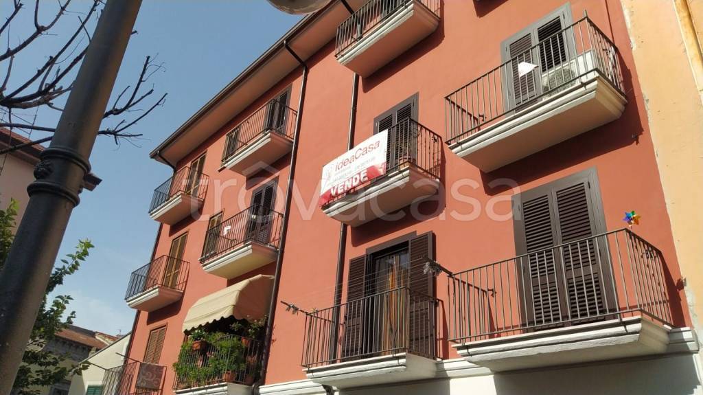 Appartamento in vendita ad Atripalda piazza Giuseppe Garibaldi