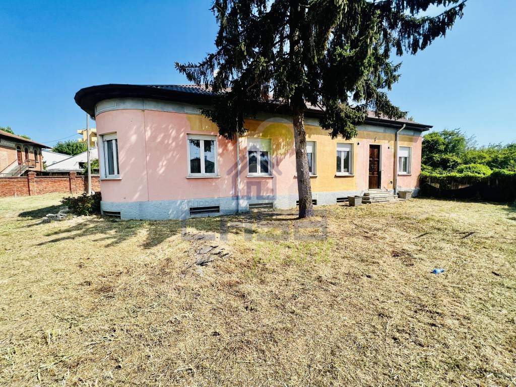 Villa in vendita a Sant'Angelo Lodigiano via Mazzini n.111