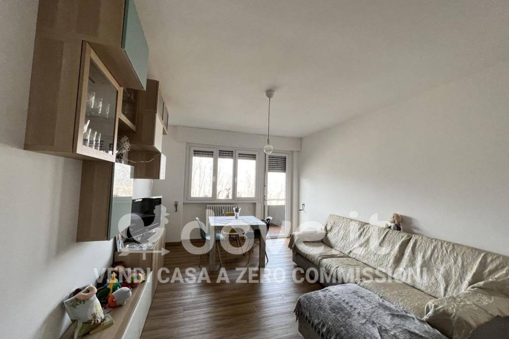 Appartamento in vendita a Como via Deledda, 21