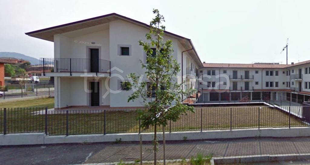 Appartamento in vendita a Calusco d'Adda via a. Moro 302
