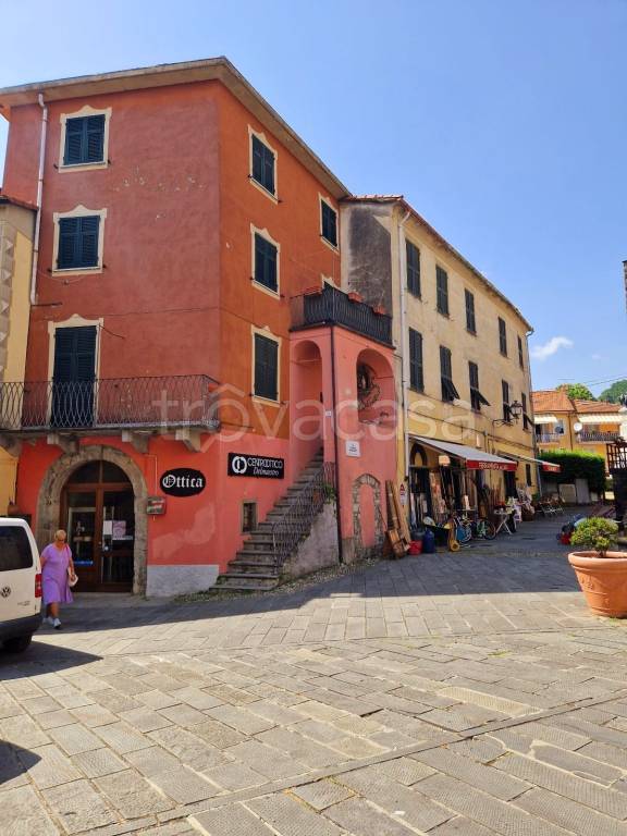 Appartamento in vendita a Varese Ligure via Portici