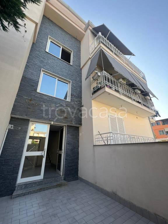 Appartamento in vendita a Sant'Arpino via Eugenio Montale