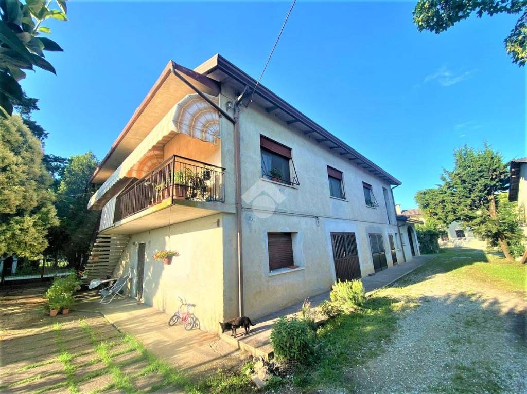 Villa in vendita a Spresiano via Isonzo, 1