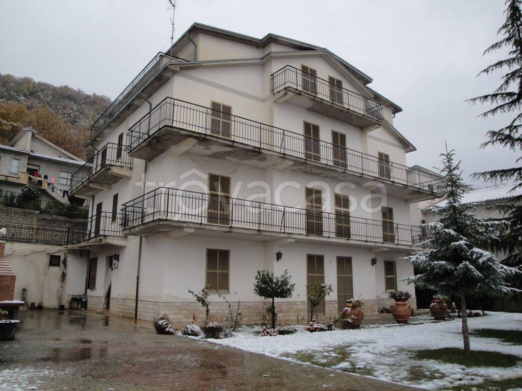 Casa Indipendente in in vendita da privato a Borgorose via Santo Stefano, 17