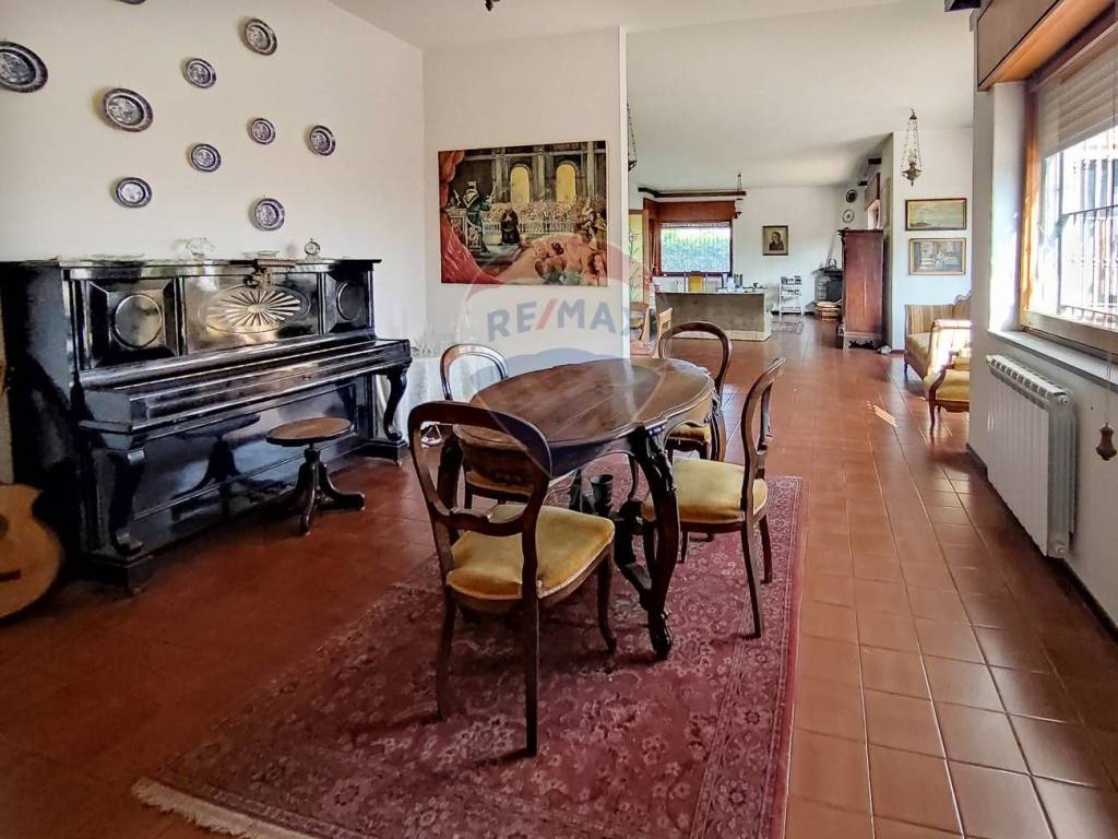 Villa in vendita a San Giovanni la Punta via Madonna delle Lacrime, 57
