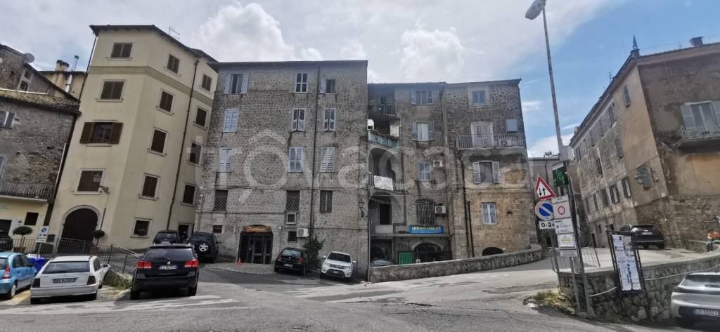 Appartamento in vendita ad Anagni strada Vittorio Emanuele, 109