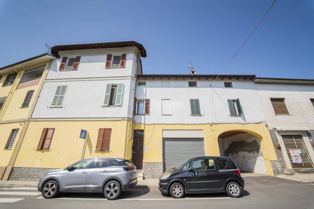Appartamento in vendita a Sartirana Lomellina via Cavour 147