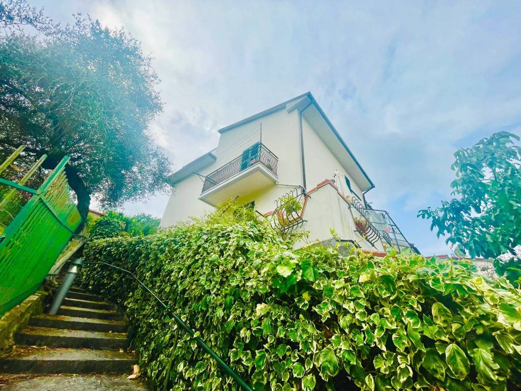 Villa Bifamiliare in vendita a Lerici via b. Gazzoli