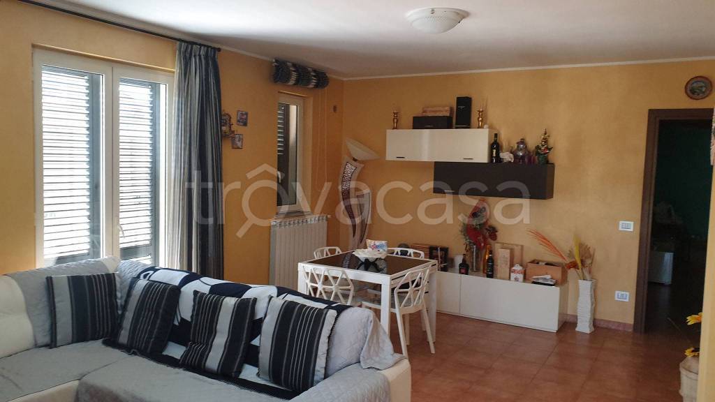 Appartamento in vendita ad Allerona viale Giosuè Carducci, 34