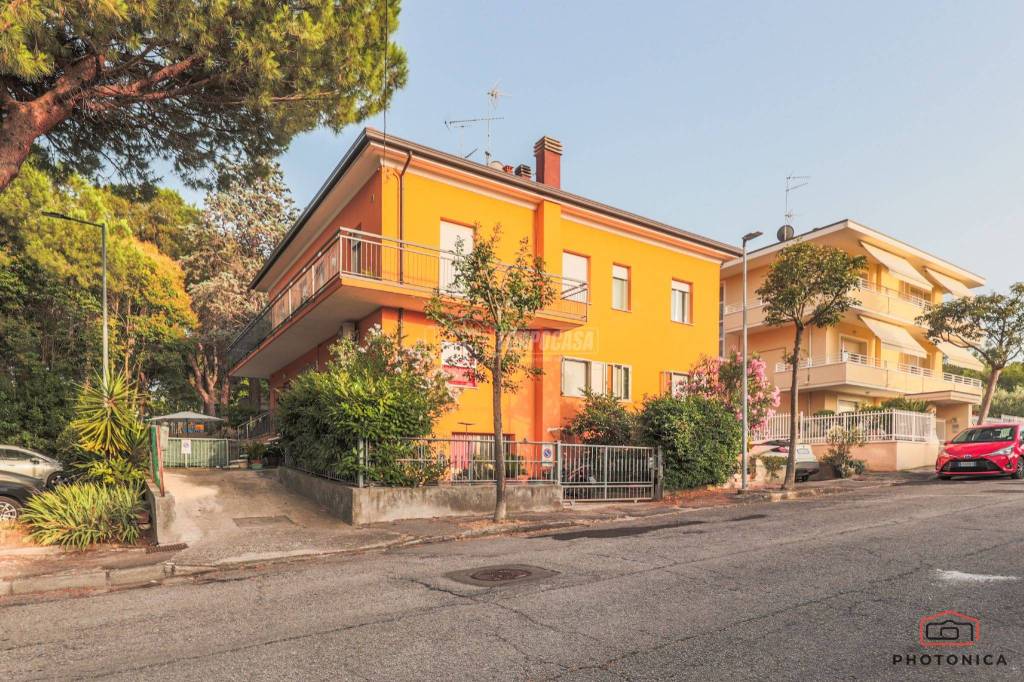 Appartamento in vendita a Riccione viale Vasto