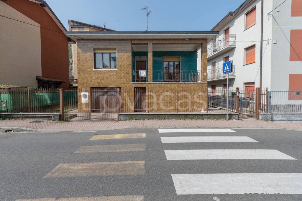 Villa in vendita a San Giuliano Milanese via Campoverde
