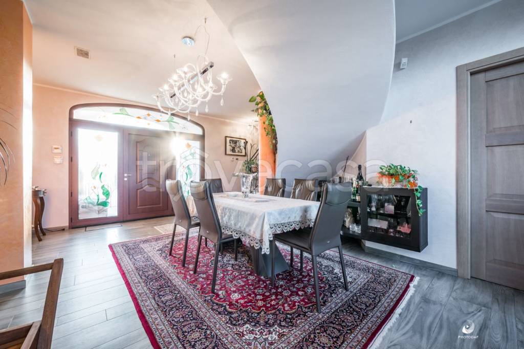 Villa in vendita a Carpi strada Statale Romana Sud